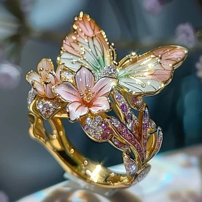 Vintage gouden ring met bloemenpatroon